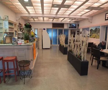 Piccolo Hotel
