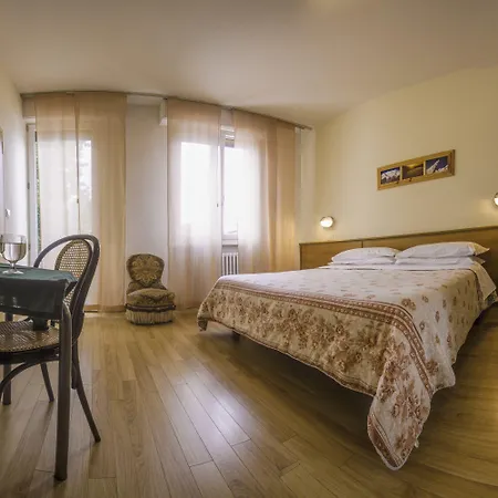 Piccolo Hotel
